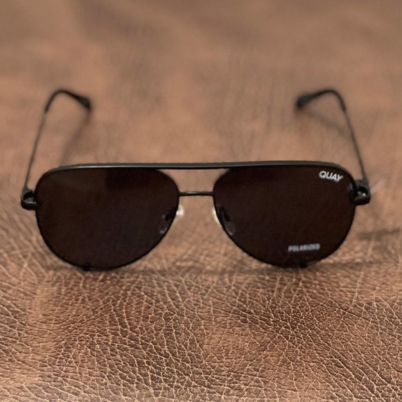BRAND NEW !! - QUAY - High Key - POLARIZED BLACK / SMOKE LENS - Picture 8 of 16
